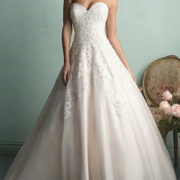 Allure Gown